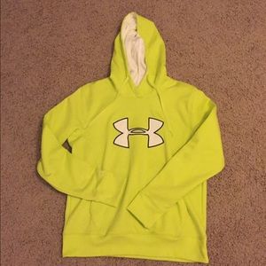 NWOT Under Armour hoodie