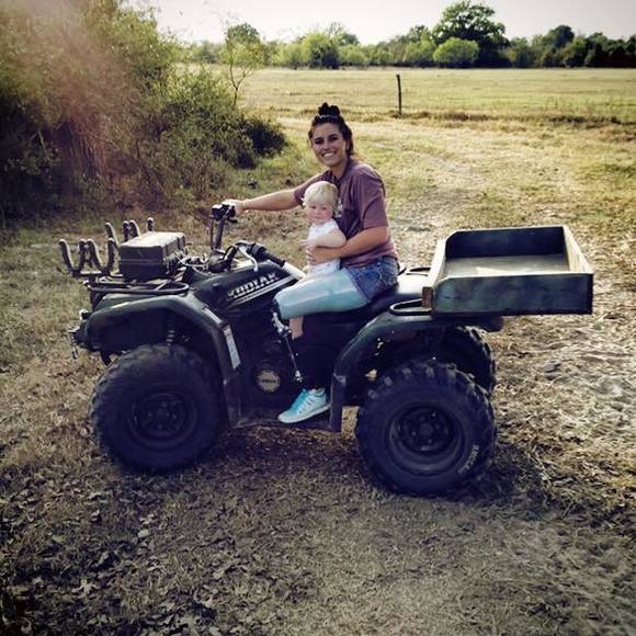 Meet your Posher, Amy - Picture 1 of 1