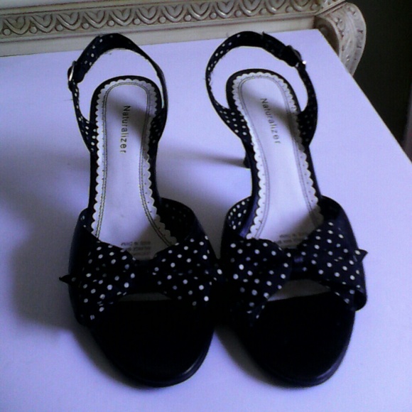Naturalizer sandals