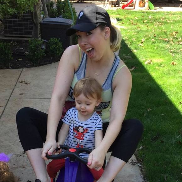 Meet your Posher, Andrea