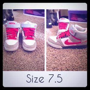 PRICE DROP ⬇Nike 6.0