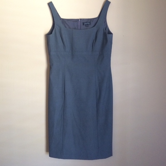 Tahari Dress in excellent condition