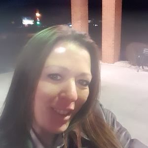 Meet your Posher, Eliza