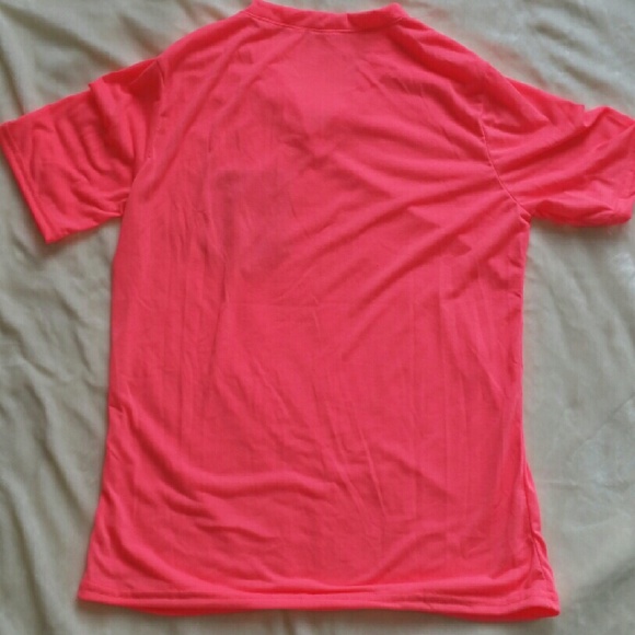 Pink, leopard print pocket shirt - Picture 3 of 3