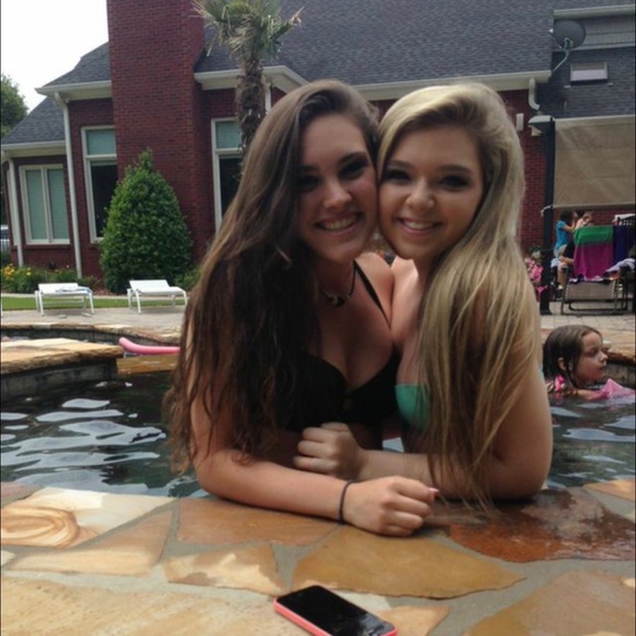 Meet your Posher, Alexandra - Picture 4 of 4