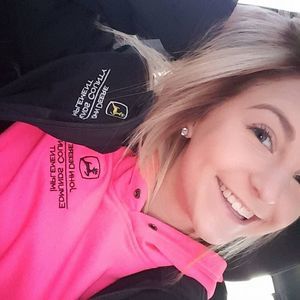 Meet your Posher, Regan