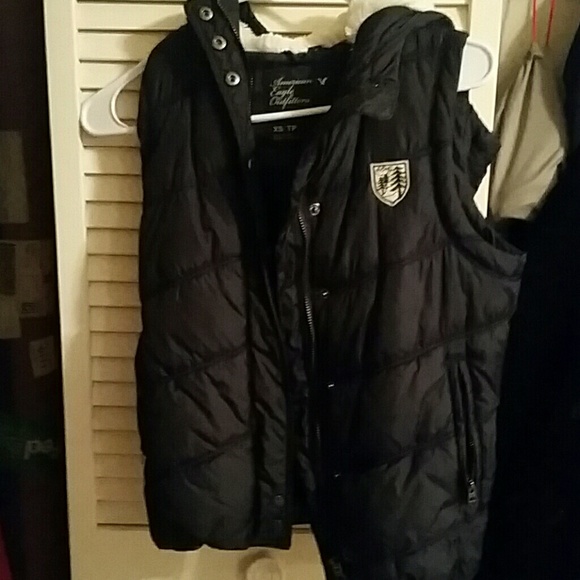 Puffy American Eagle vest!