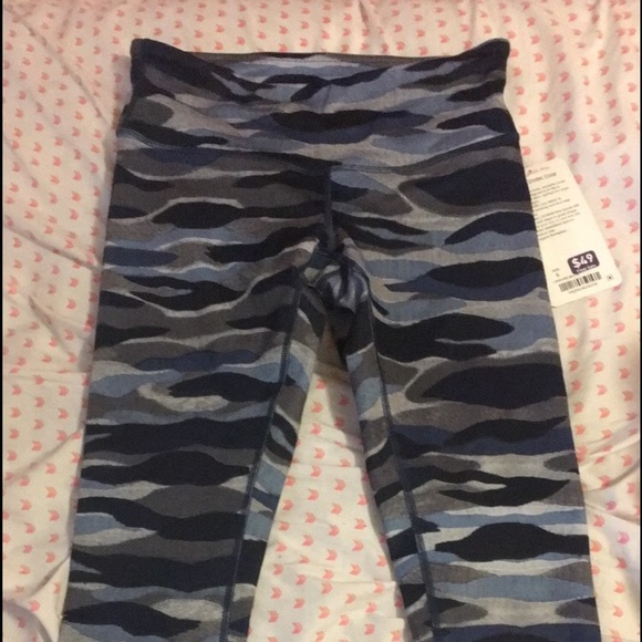 Lulu lemon crop leggings