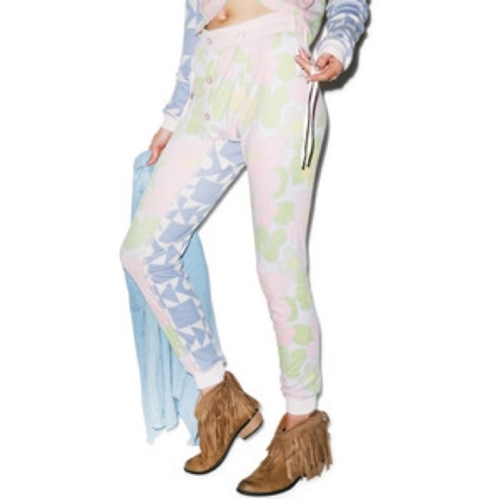 $80 OFF MDW SALE! Wildfox NWT soft campfire pants - Picture 2 of 5