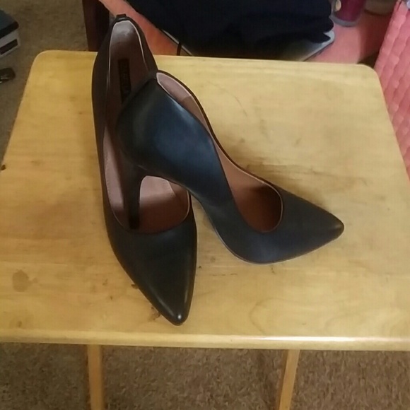 Never Worn Heels