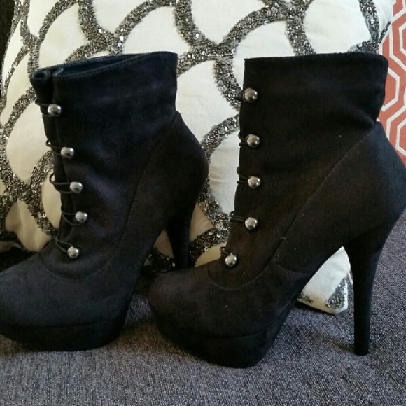 ❤SOLD❤ NEW. Black sexy booties Size 6.