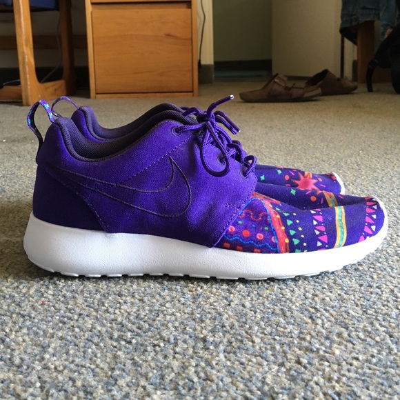 NIKE Yuko Anatane Purple Roshe Run 2014