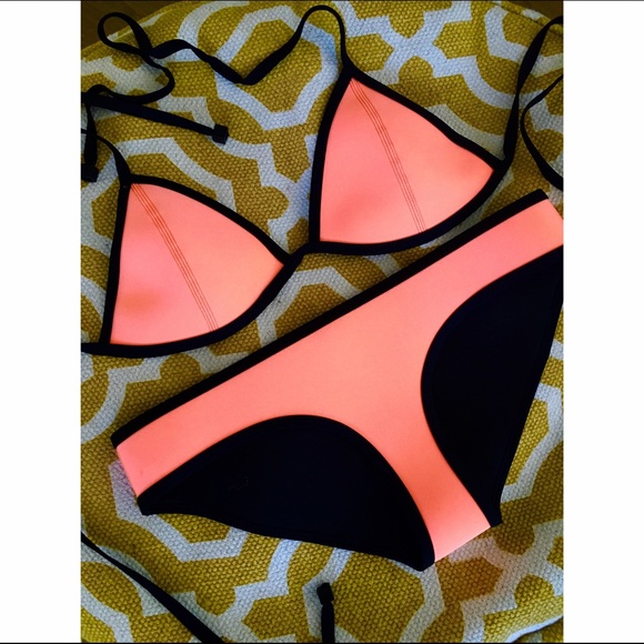 TRIANGL bikini