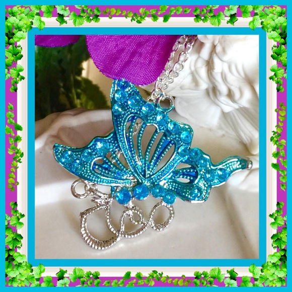 🌺🌴🌺  NWOT:  EXQUISITE BUTTERFLY PENDANT 🌺🌴🌺 - Picture 5 of 7