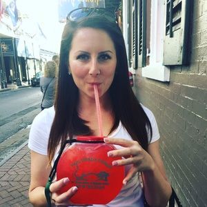 Meet your Posher, Rachel