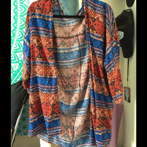 Forever 21 Aztec tribal Kimono