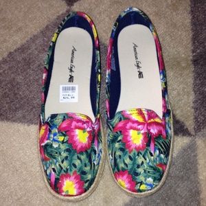 AE Hawaiian Floral Flats