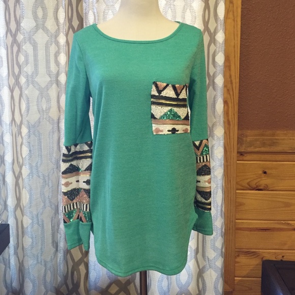 Mint long sleeve with sequin detail
