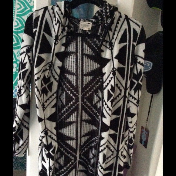 LA Hearts B&W Aztec hooded sweater cardigan