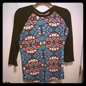 Lularoe Randy tee