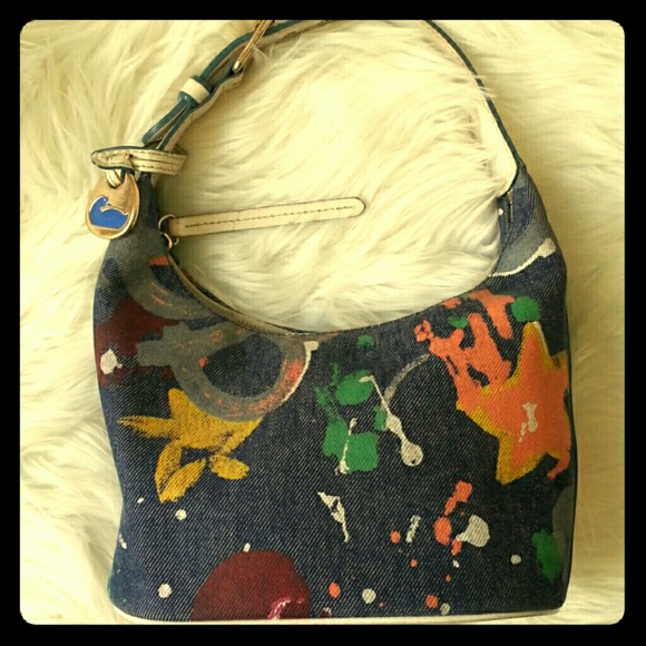 Dooney and Bourke Handbag - Picture 1 of 4