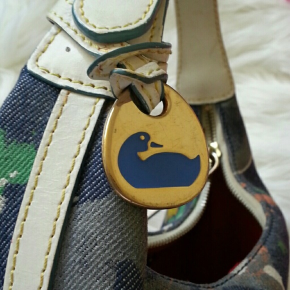 Dooney and Bourke Handbag - Picture 4 of 4