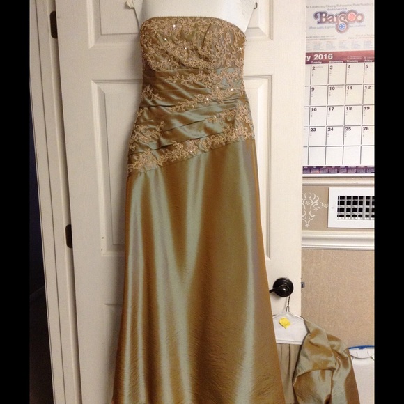 Jade couture dress - latte
