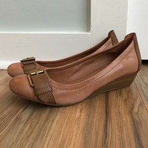 Lucky Brand wedges.
