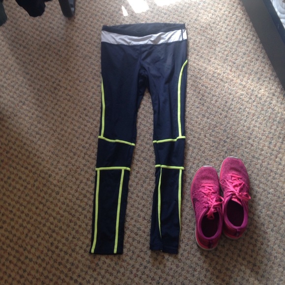 stripe workout pants tights leggings yoga