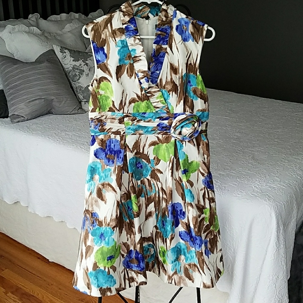 Jessica Howard Floral Dress