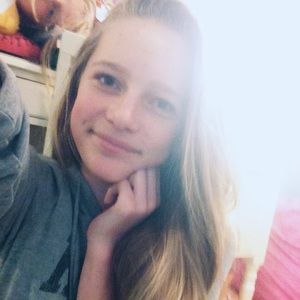 Meet your Posher, Michaela