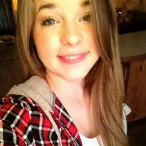 Meet your Posher, Vikki