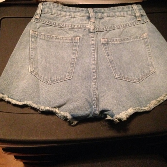 Studded High Waist Shorts S-M-L ❤️ - Picture 3 of 4