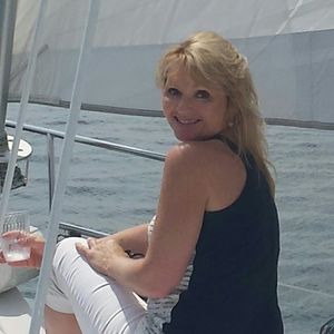 Meet your Posher, Julie