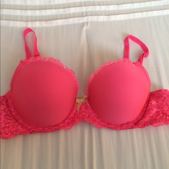 SALE: Victoria's Secret Dream Angels Demi Bra