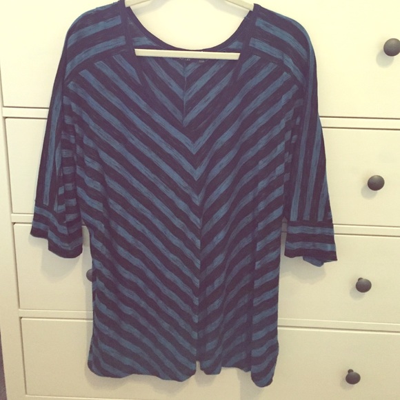 Apt 9 plus size double v neck top