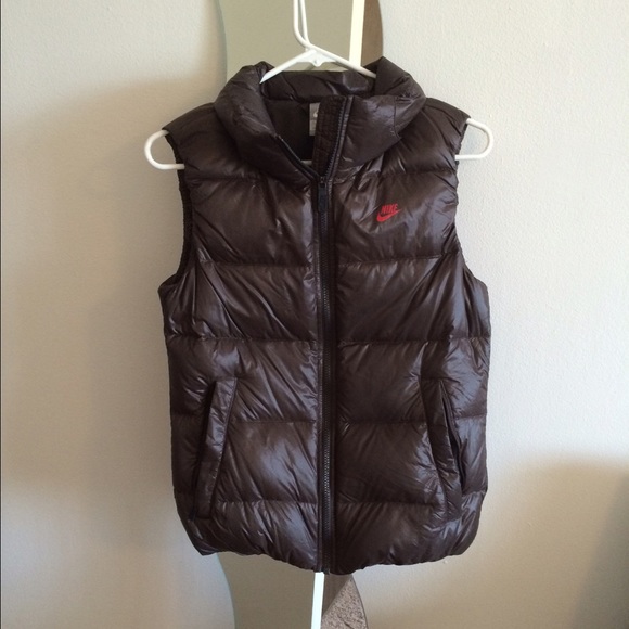Nike vest