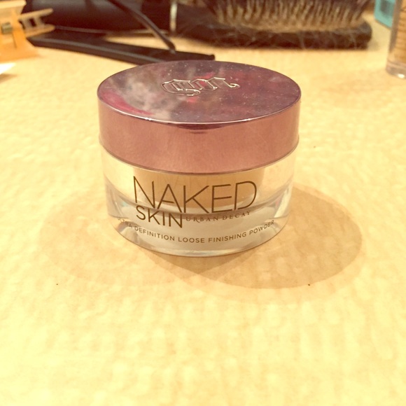 Urban Decay Naked Skin Loose Finishing Powder