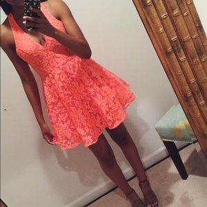 One's chow boutique dress