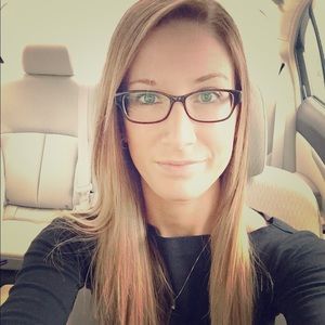 Meet your Posher, Stacy