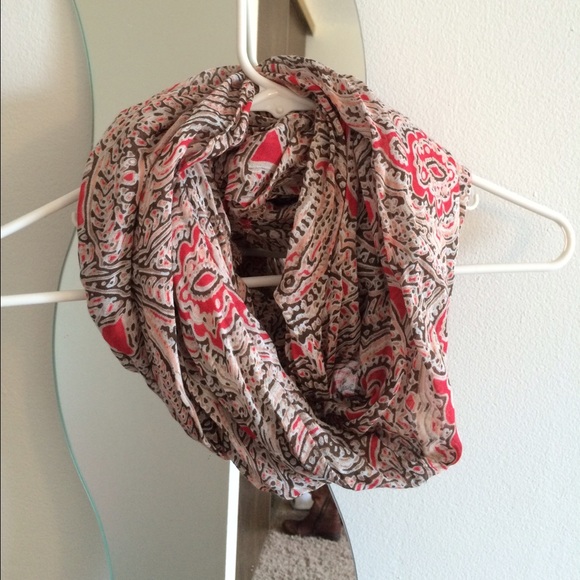 Scarf from the limited!