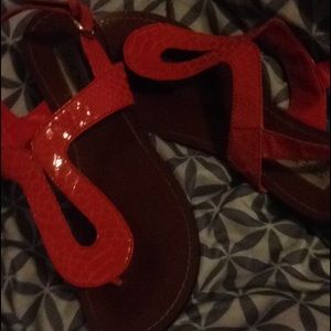 Steve Madden coral sandals size 9