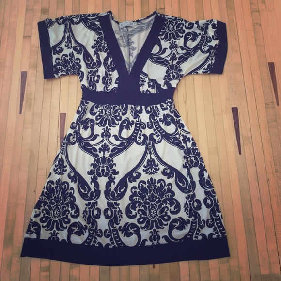 Black and white dress - Picture 1 of 2