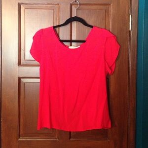 Red tulip back blouse