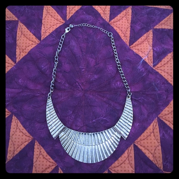 Gold Statement Neklace