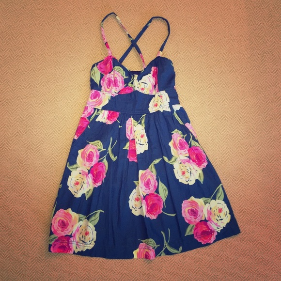 Abercrombie & Fitch floral dress - Picture 1 of 3