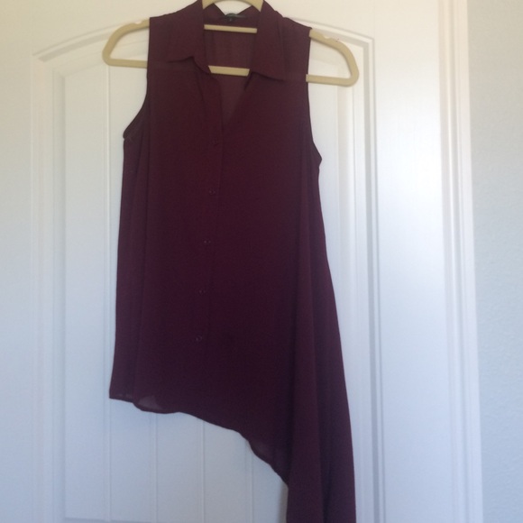 Purple/dark red shirt size small!