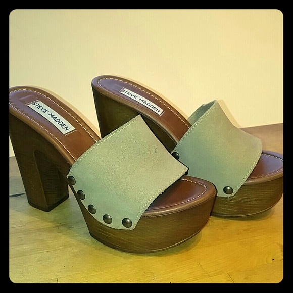 Steve Madden platforms. Island sand.