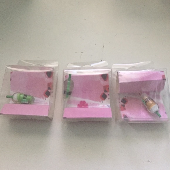 Starbucks dust plugs