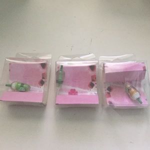 Starbucks dust plugs